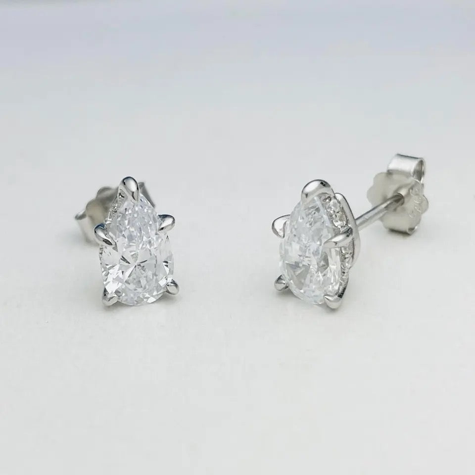 Pear Royale Moissanite Studs (2TCW, Platinum Vermeil)