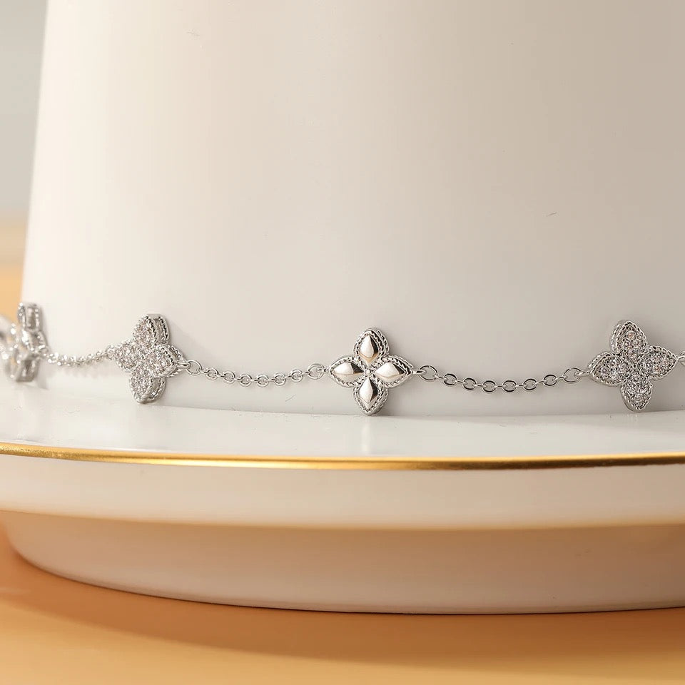 Silver Delicate Clover Bracelet