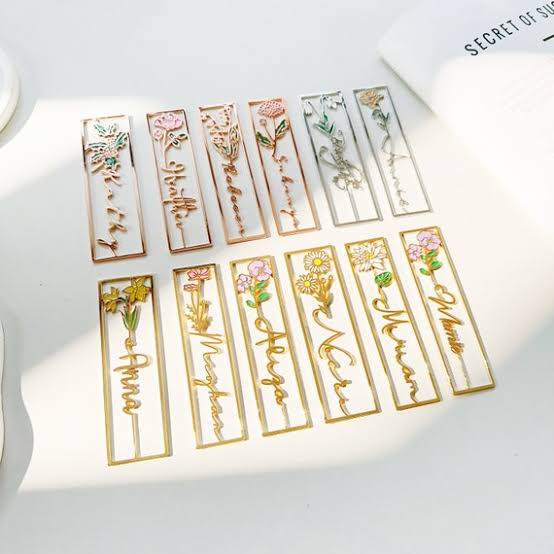 Personalised BirthFlower Bookmark (Gold, Silver, Rose)