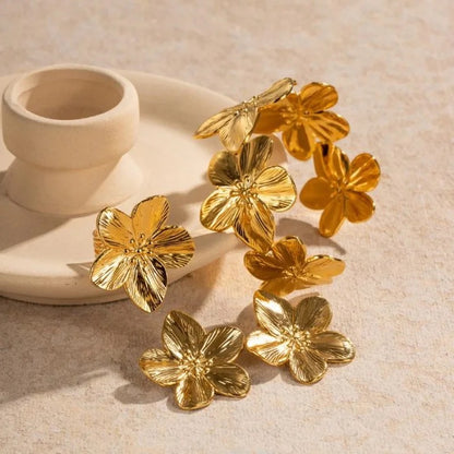 Gold Capri Bangle