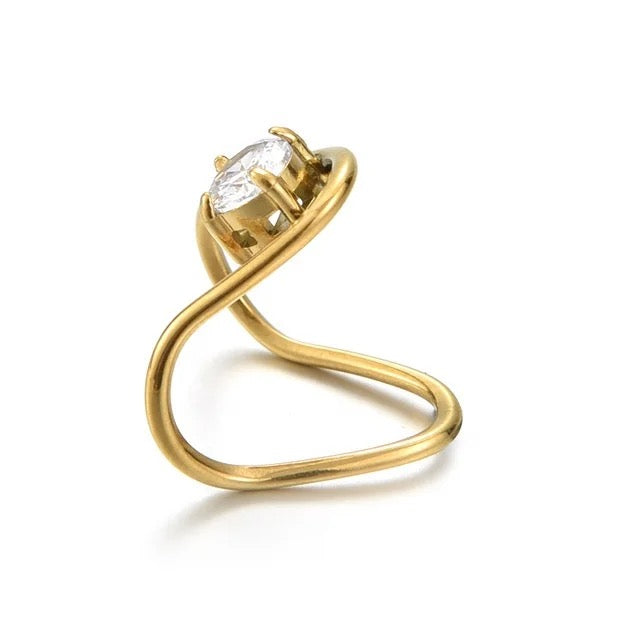 Gold Abstract V Soliraire Ring