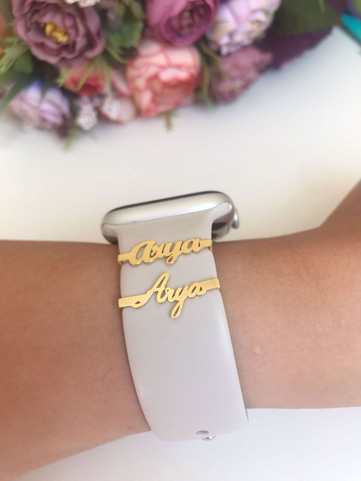 Personalised Nameplate Apple Watch Clip (Gold, Silver, Rose)