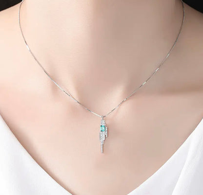 Divalicious Pendant