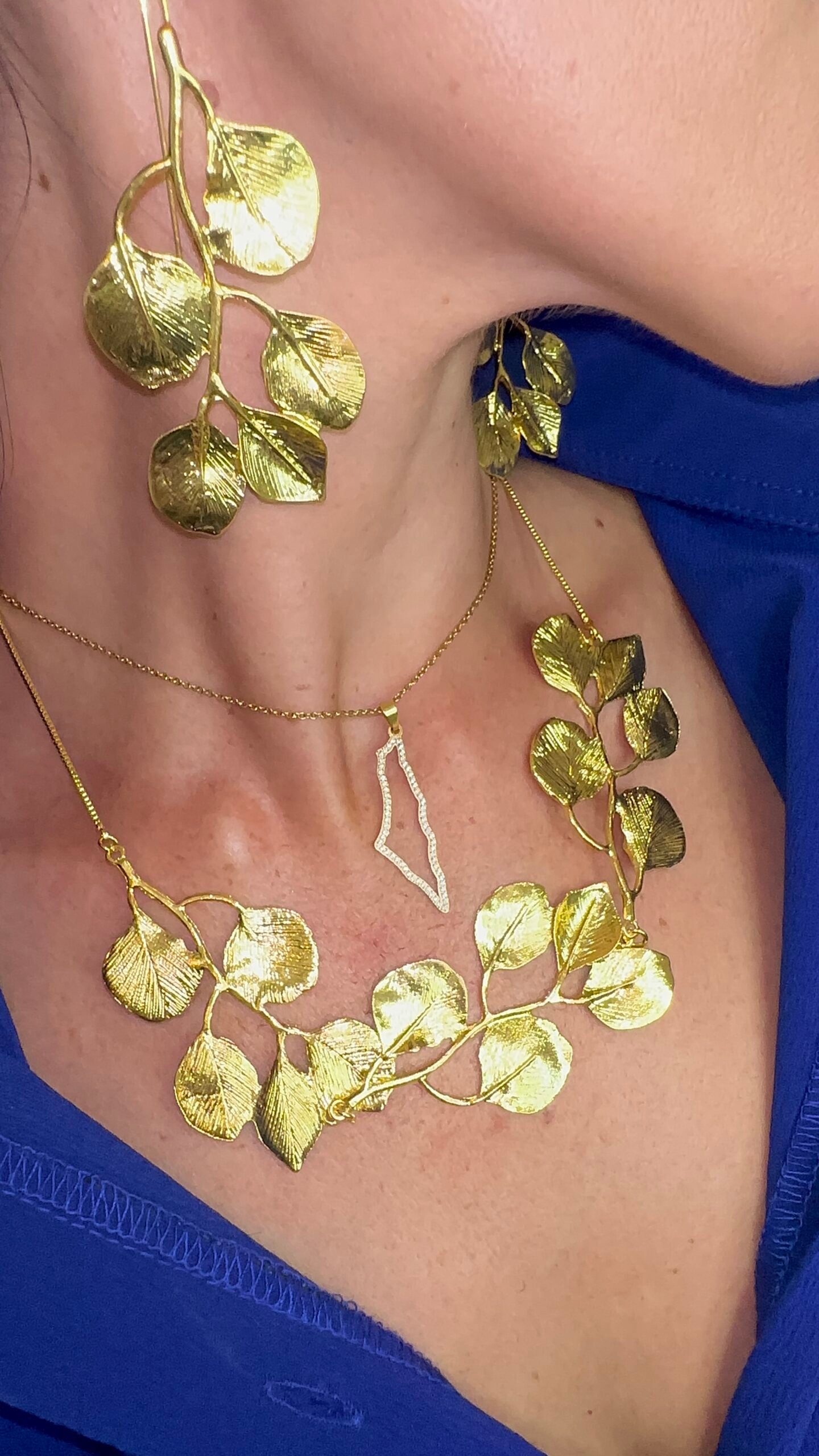 I’m So Fancy (Gold & Silver Necklace & Earring Set)