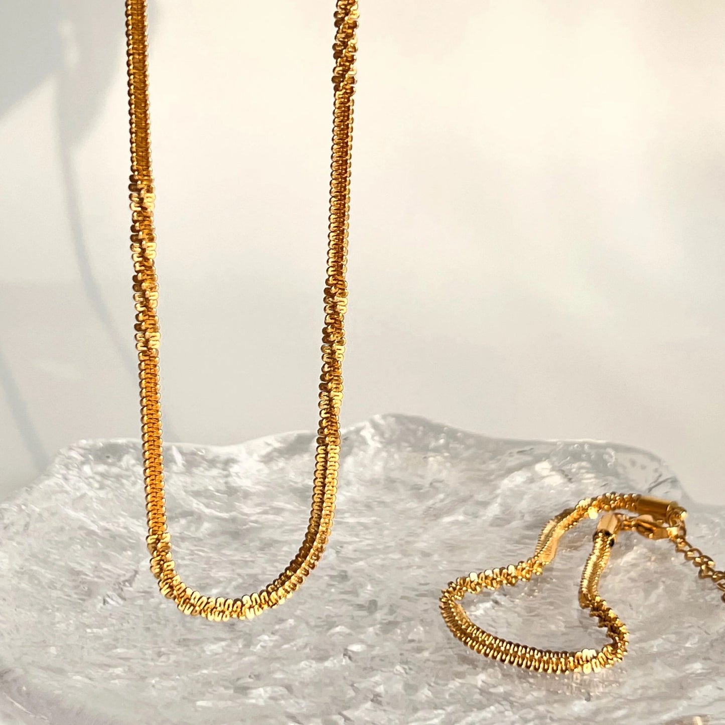 Gold Glitz Necklace