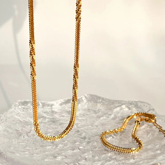 Gold Glitz Necklace