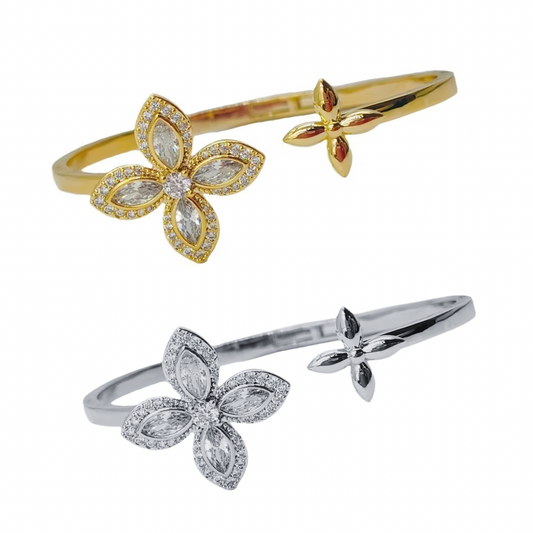 Love It Clover Cuff (Mix Metal, Gold & Silver)